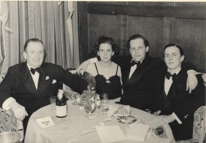 Thysen beeld 6 HeinrichThyssen met Margit jr. Batthyany en Heini Thyssen in de jaren 40