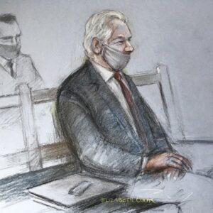 De zaak tegen Julian Assange is een wrede dwaasheid geweest. Zijn recht om in beroep te gaan is een kleine stap in de richting van gerechtigheid
