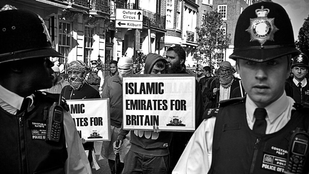 De islam, en niet het ‘islamisme’, regeert Groot-Brittannië