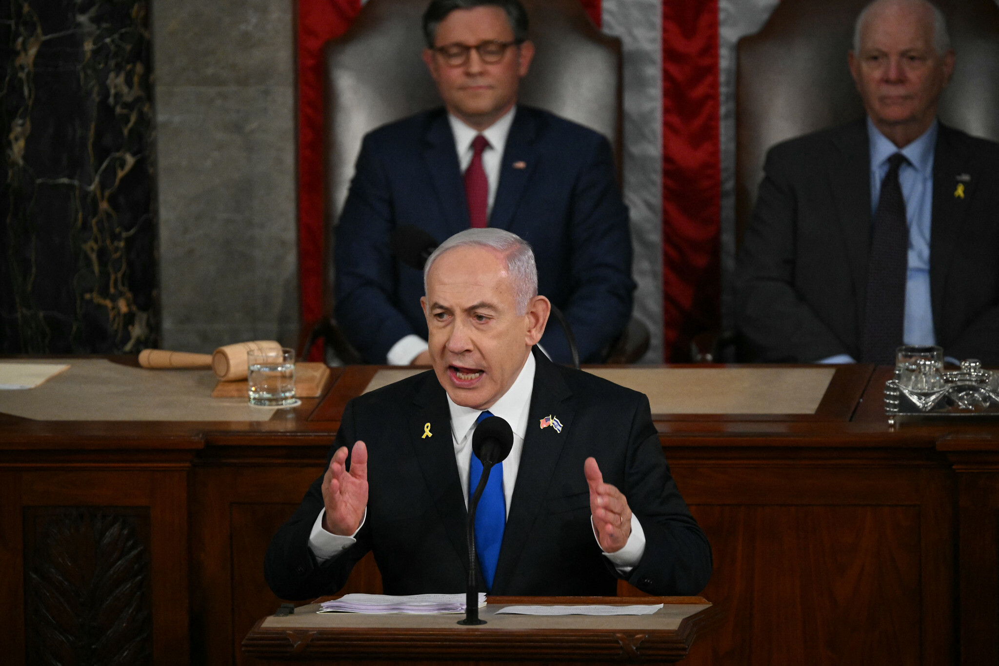 Congres prijst oorlogsmisdadiger Netanyahu